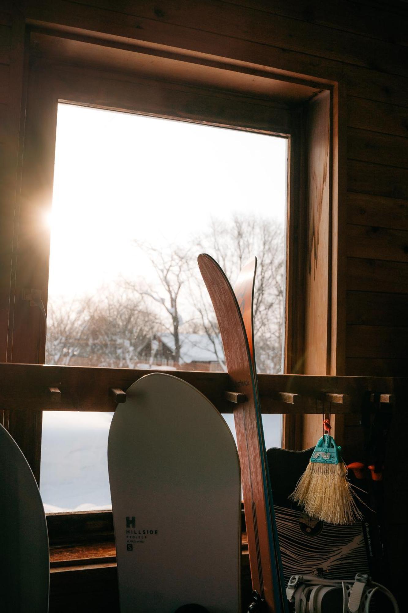 Alpenglow Lodges Ginkei Нисэко Экстерьер фото